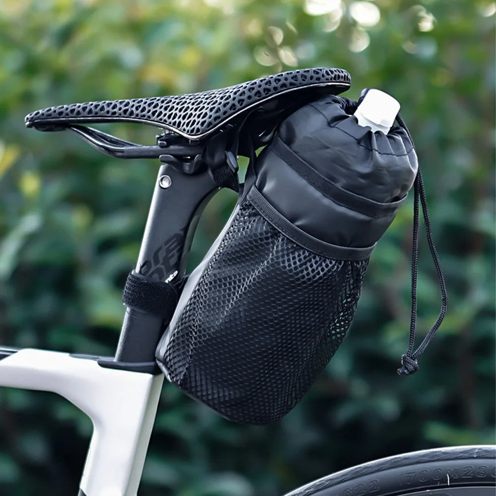 Sacoche NEWBOLER montée sur tube de selle — démonstration du mode Seat Post Mount