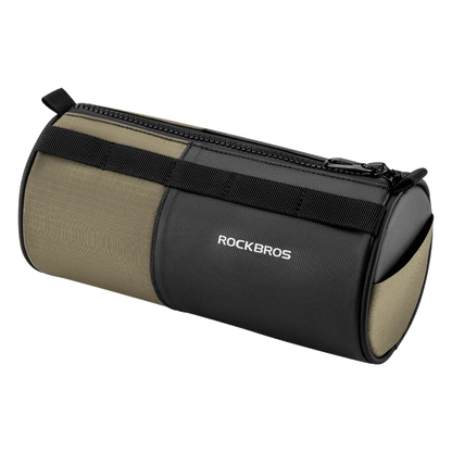 Sacoche de guidon ROCKBROS 1,7L kaki/noir — vue produit 3/4 sur fond gris, coloris W007, structure cylindrique rigide, zip sur le dessus et sangle velcro centrale