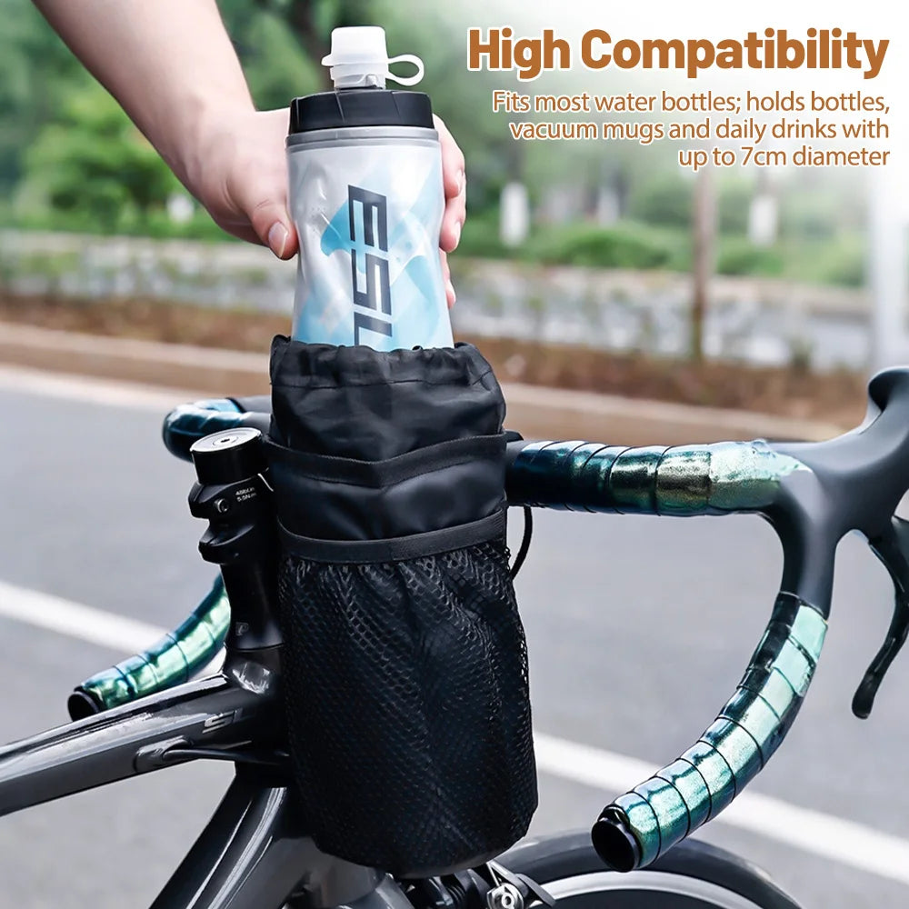 Gourde insérée dans la sacoche NEWBOLER — compatibilité démontrée jusqu'à 7 cm de diamètre (High Compatibility)