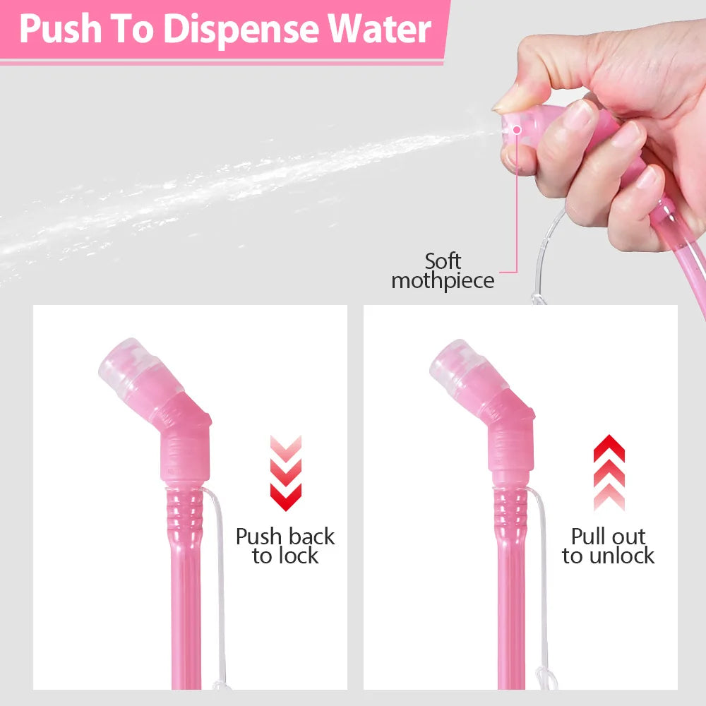 Démonstration du mécanisme push-to-lock / pull-to-unlock sur l'embout buccal souple de la poche à eau