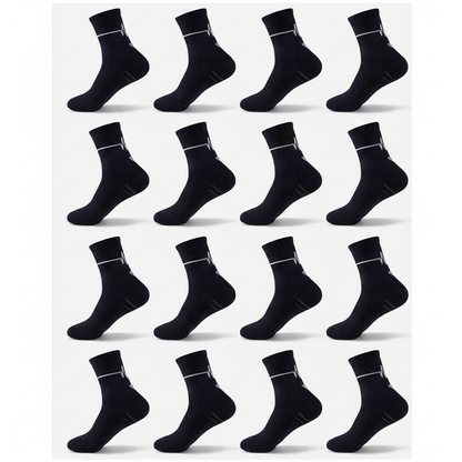Studio : dix chaussettes noires alignées en rangées, lot de 10 paires noires