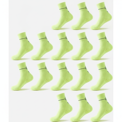 Studio : dix chaussettes vert fluo alignées en rangées, lot de 10 paires vertes